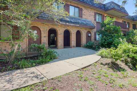 8000 Woodglen Lane, Downers Grove, IL 60516