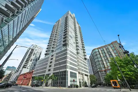 653 N Kingsbury Street, Chicago, IL 60654