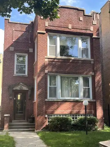 8019 S Vernon Avenue, Chicago, IL 60619