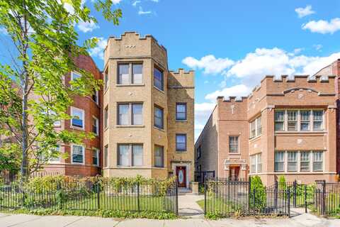 6318 N Bell Avenue, Chicago, IL 60659