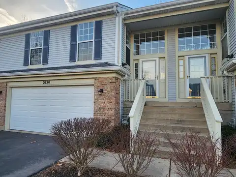 2650 S Embers Lane, Arlington Heights, IL 60005
