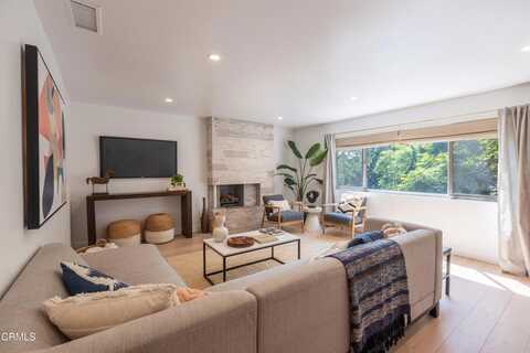 1329 Harvard Street, Santa Monica, CA 90404