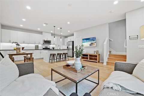 39 Savannah, Lake Forest, CA 92630