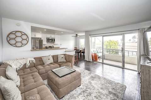 420 Redondo Avenue, Long Beach, CA 90814