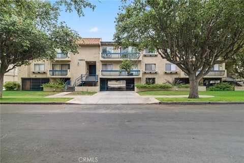 14560 Clark Street, Sherman Oaks, CA 91411