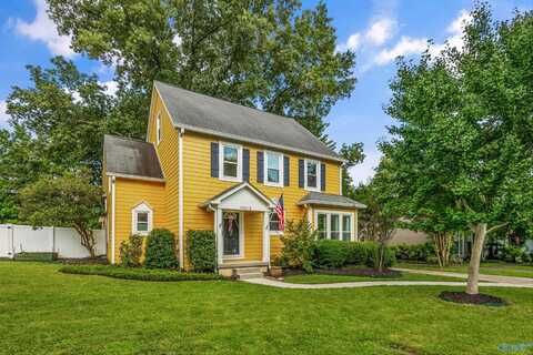 12012 Huntcliff Road, Huntsville, AL 35803