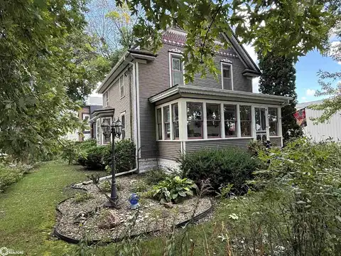 201 S 3rd Street, Clear Lake, IA 50428