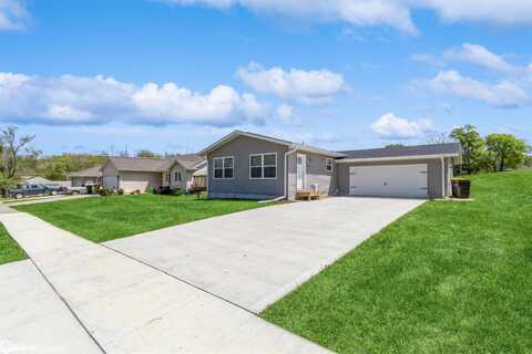 215 N lincoln Street, Osceola, IA 50213