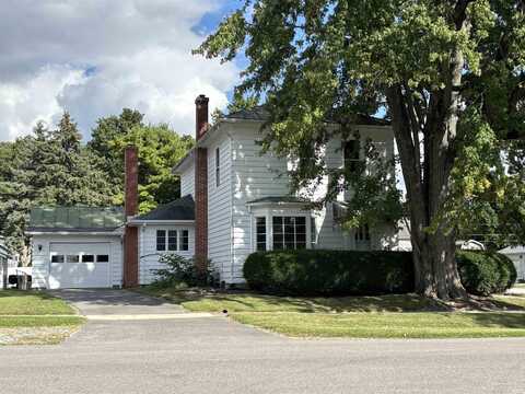 400 N Oak Street, Albion, IN 46701