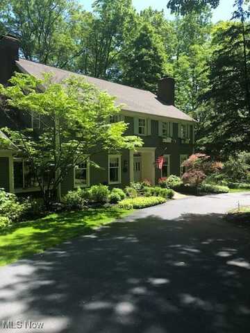 95 Willow Wood Lane, Moreland Hills, OH 44022