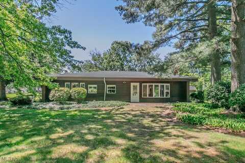 26 Middleton Drive, Painesville, OH 44077