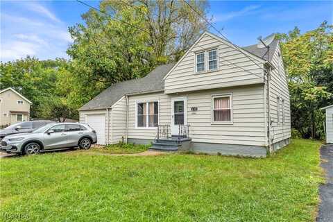 16305 Raymond Street, Maple Heights, OH 44137