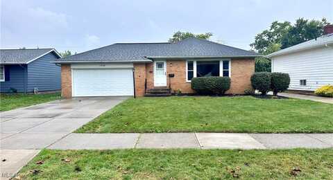 1730 Chelmsford Road, Mayfield Heights, OH 44124