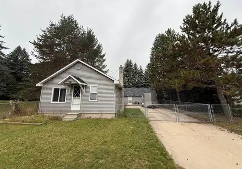108 Desoto Avenue, Houghton Lake, MI 48629