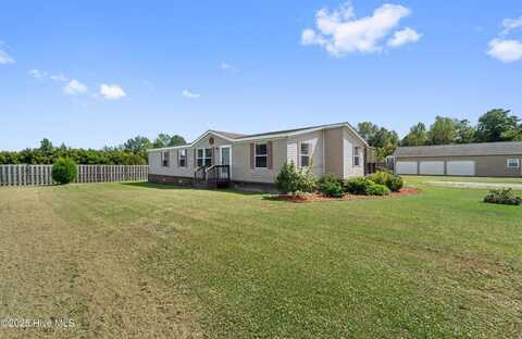 113 Old Hawkins Road, Hubert, NC 28539