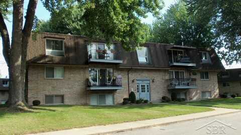 204 Provincial Ct #77 Court, Saginaw, MI 48638