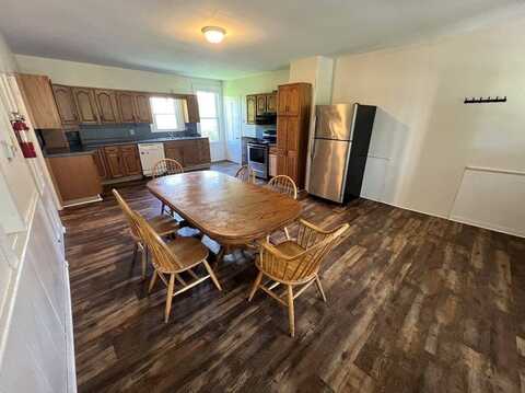 986 South East St, Amherst, MA 01002