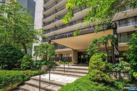 277 Prospect 10B, Hackensack, NJ 07601