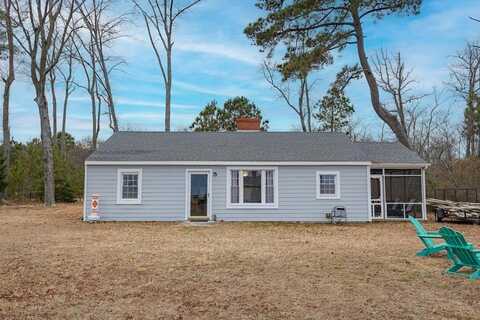 13 Suwannee Beach Dr, White Stone, VA 22578