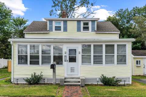 16 Chautauqua Avenue, Nashua, NH 03064