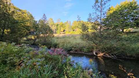 104 VT 5A, Burke, VT 05871