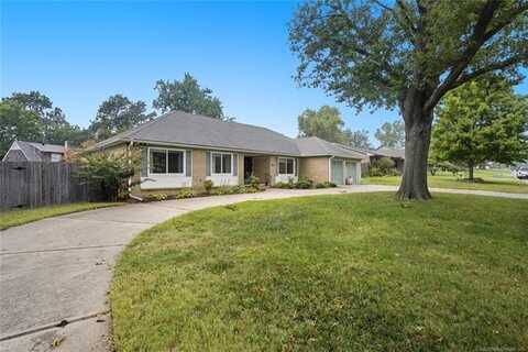 5220 S Joplin Avenue, Tulsa, OK 74135
