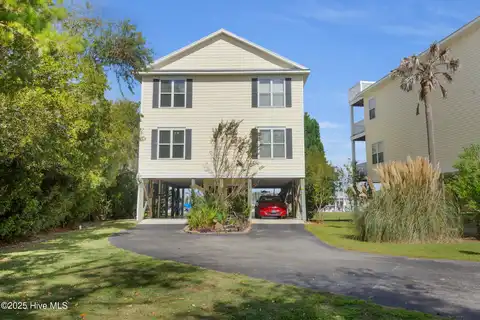 4001 Marina Townes Drive, New Bern, NC 28560