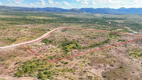28 High Lonesome, Alpine, TX 79830