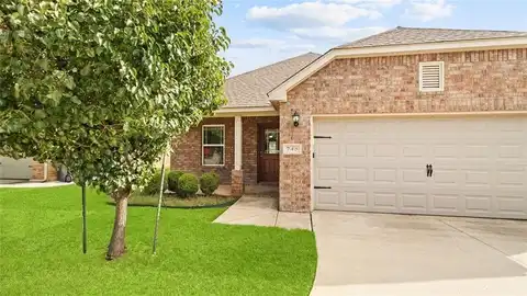 745 Christian Lane, Yukon, OK 73099