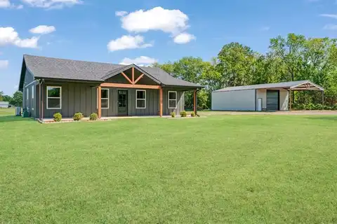 302 COUNTY ROAD 43830, Paris, TX 75462