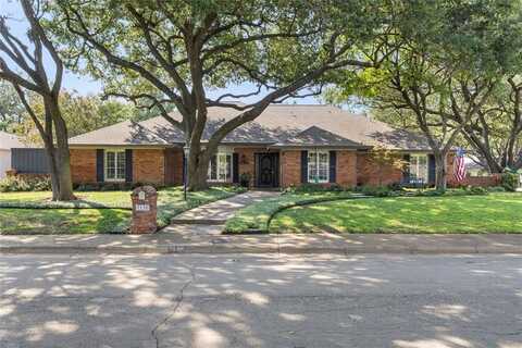 7138 Grand Oaks Road, Dallas, TX 75230