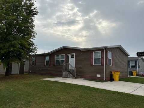 33318 Walnut Ct, New Haven, MI 48048