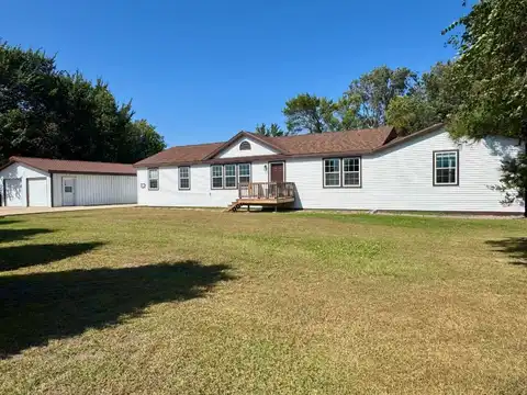 400 16th Avenue West, Redfield, SD 57469