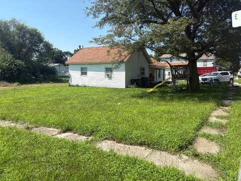 315 N Harding St., Kirkwood, IL 61447