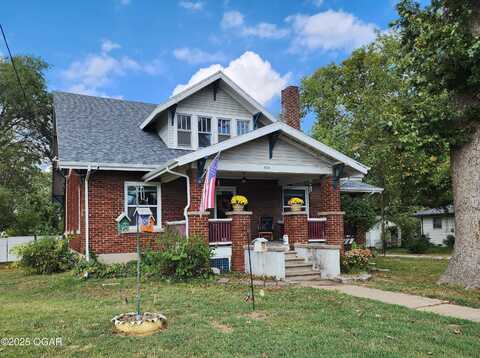 514 College Street, Greenfield, MO 65661
