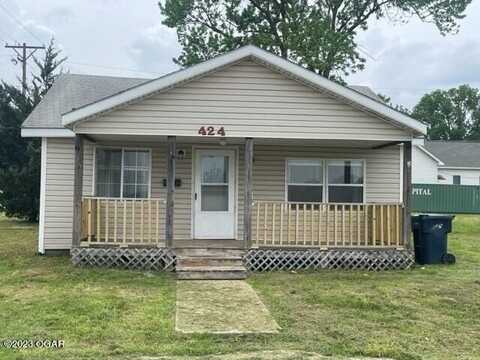 424 S Elliott Street, Webb City, MO 64870