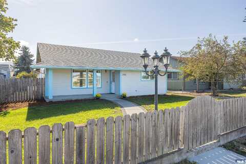 323 W Fir St., Sequim, WA 98382