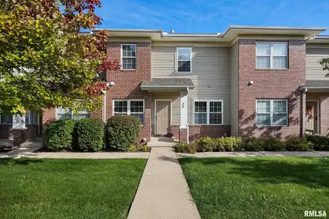 11217 N OAKWOOD Drive, Peoria, IL 61614