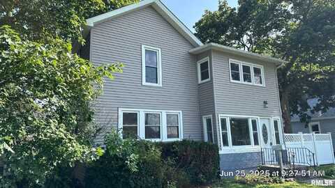 507 E MAIN Street, Aledo, IL 61231