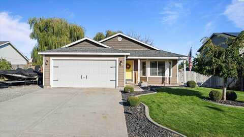4507 Belgian Ln, Pasco, WA 99301