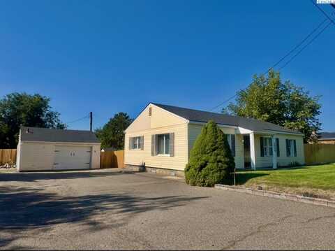 2020 Rd 40, Pasco, WA 99301