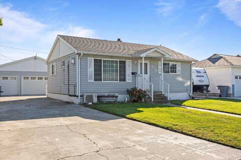 515 Blue St, Richland, WA 99354