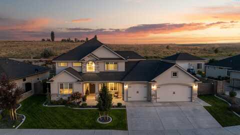 8825 W 12th Avenue, Kennewick, WA 99338