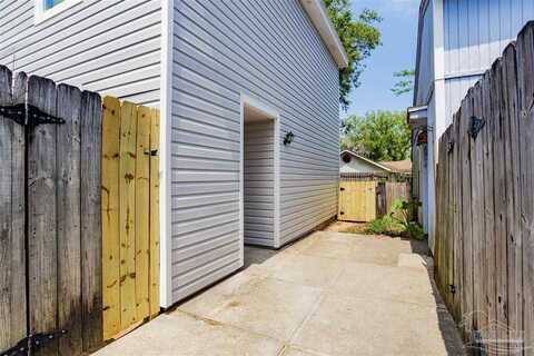 6908 Weatherwood Pl, Pensacola, FL 32506