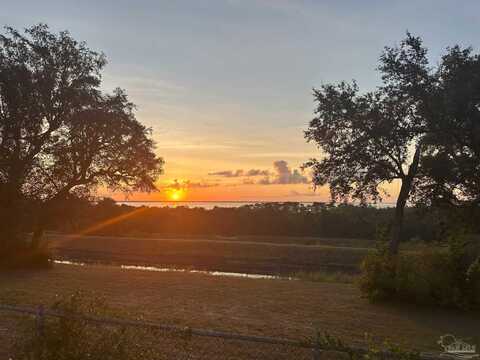 5416 Spanish Highlands Dr, Pensacola, FL 32504