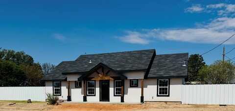 301 E Elizabeth, Stanton, TX 79782
