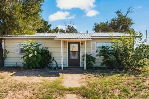 1015 10th St, Seagraves, TX 79359