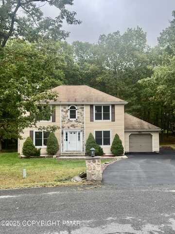 501 Bombur Lane, Tamiment, PA 18371