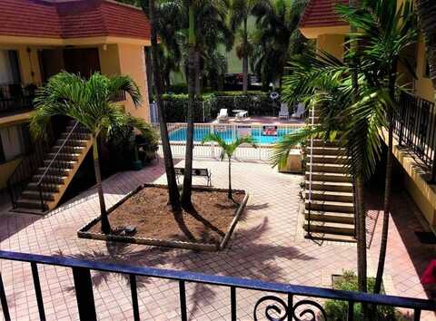 515 S Sequoia Dr, West Palm Beach, FL 33409