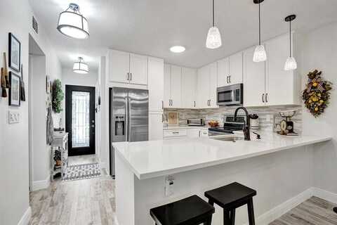 9155 Flynn Circle, Boca Raton, FL 33496
